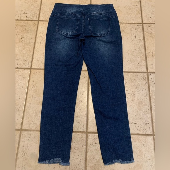 Cleo Dark Wash Distressed Pull-On Jeans with Embellishments - Size 6 - Picture 6 of 7